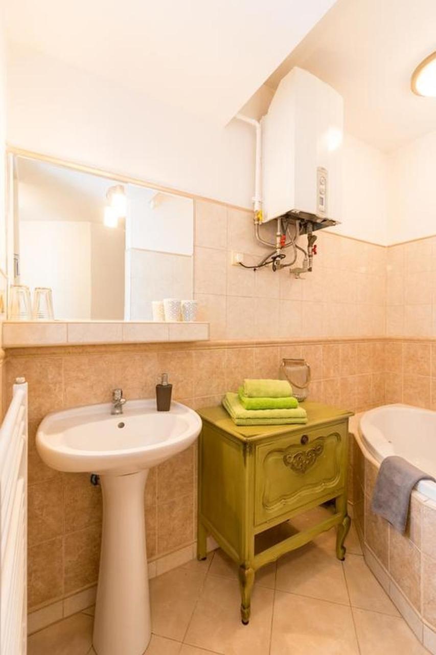 Apartment Sirius F In Center Of Cb تشيسكي بوديوفيتسه المظهر الخارجي الصورة